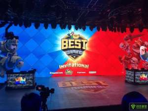 皇室战争女主播(皇室战争邀请赛：主播不敌草根 王思聪大战钟培生)