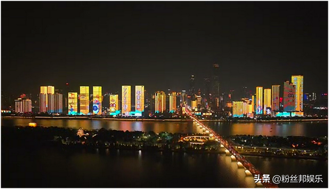 YY2024巅峰年度盛典,颜可AK登台加冕,于文文、安崎歌舞燃爆全场