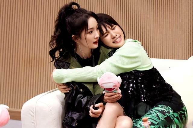 致敬坚强女性谢依霖,丈夫肌无力,母亲抑郁,只有2500元生活费!