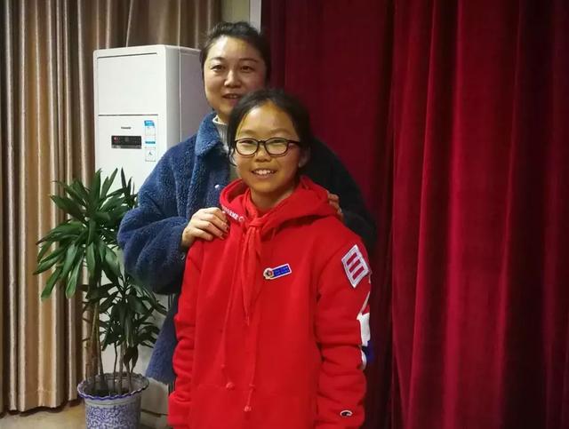 11岁宁波女孩雪夜里忙到深夜11点半,朋友圈好多人被暖哭……