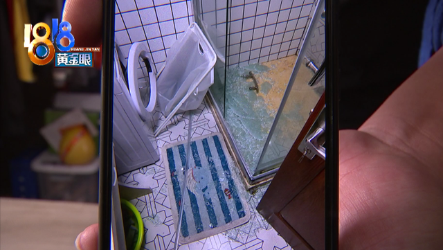 小张被浴室玻璃门割伤手，热搜第一！小伙误打误撞成了网红，刚刚记者又联系了小张