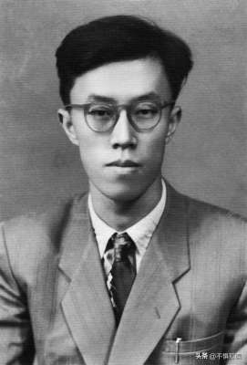 五五开与女主播(发妻去世仅1年，80岁王蒙闪婚小20岁女记者：自称一见钟情)