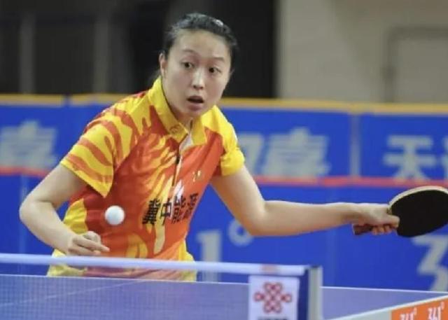 国乒女神白杨：与马琳谈恋爱被开除，38岁嫁富商，今成军部参谋