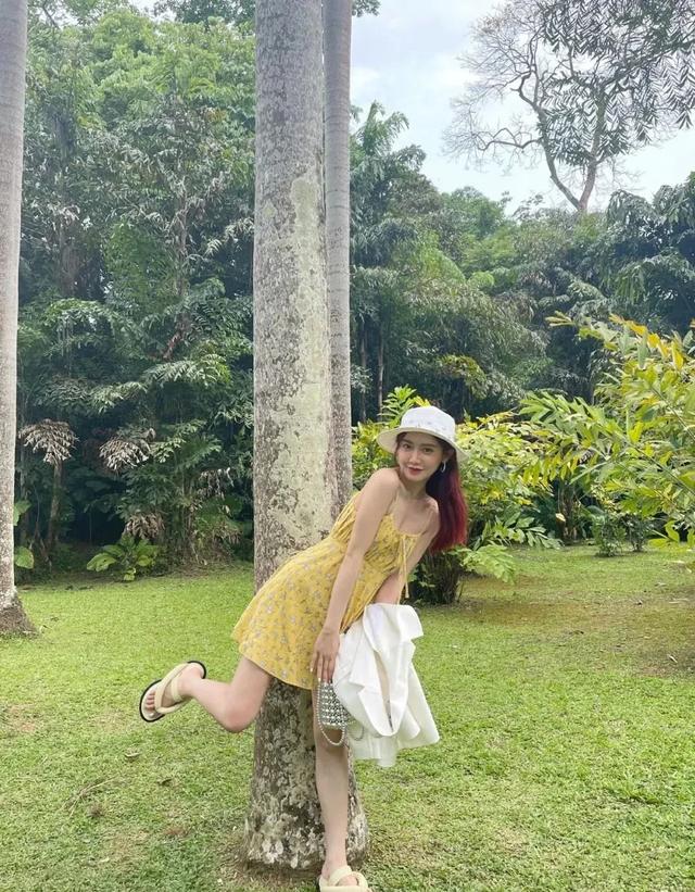 NBA女神宋美娜性感写真，她的解说为何能迷倒万千球迷？