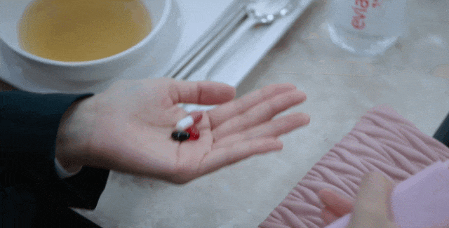 大家公认的“国民闺女”,怎么突然就下海了?