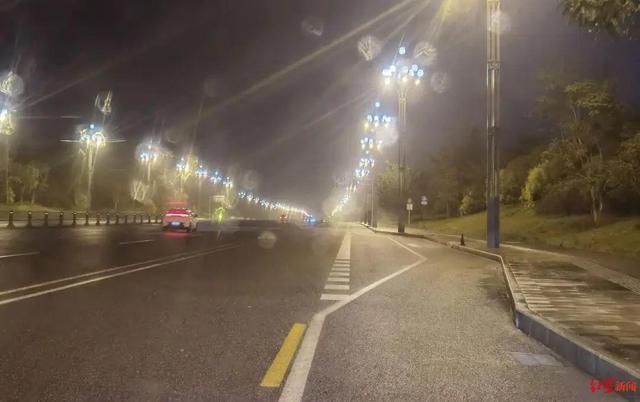 女主播深夜马路边直播，拒绝宝马司机搭讪后被撞！官方公布调查结果