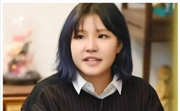 致敬坚强女性谢依霖,丈夫肌无力,母亲抑郁,只有2500元生活费!