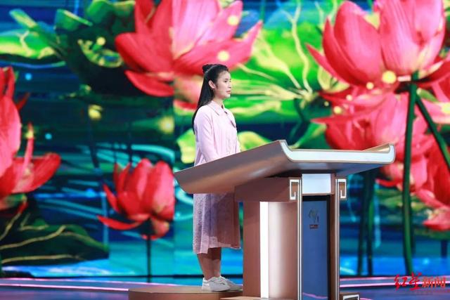 来自成都的视障女孩感动全国观众,专访老师谢晓莉:希望她今后创造美好生活