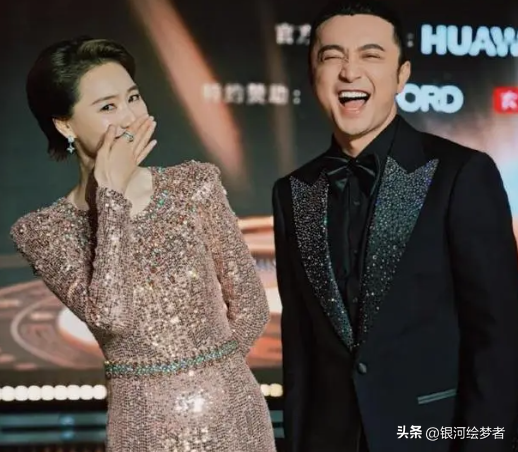 遭央视“开除”?被传和小尼结婚?央视女主持私生活谣言有多离谱