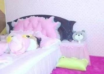 躺着也能赚钱成真,某韩国女主播直播睡觉年入百万~带视频哦~