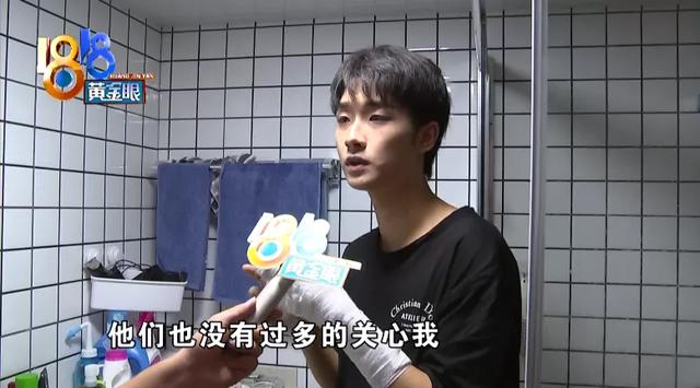 小张被浴室玻璃门割伤手，热搜第一！小伙误打误撞成了网红，刚刚记者又联系了小张