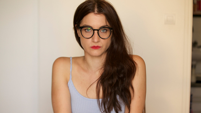 裸体作品是色情还是艺术?行动者芭比娃娃告诉你