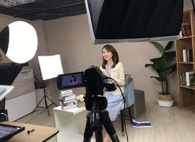 39岁女主播官宣怀双胞胎!结婚6年试管打百针,孕期大出血太痛苦