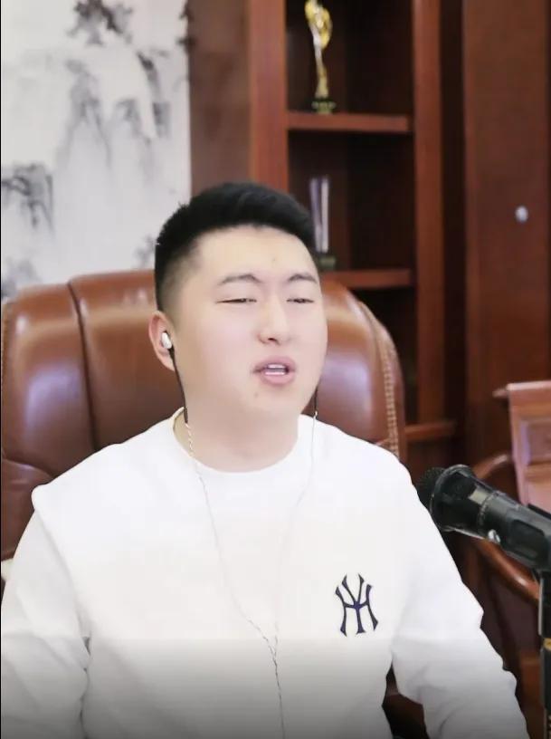 二驴为何老夸你?天佑这么说!盘点YY主播被捕四大名场面!