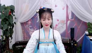 yy古装女主播 小(龙儿：会弹古筝的优雅古装小姐姐)