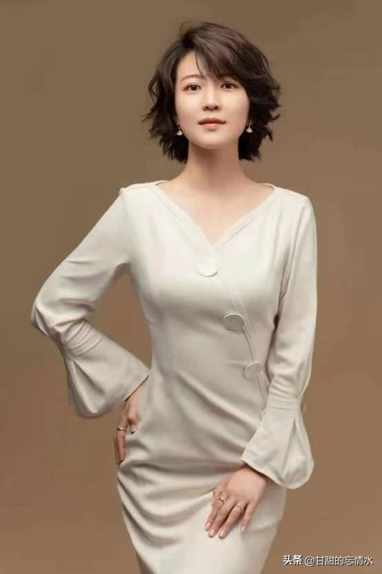 央视中文国际频道十大新闻美女主播,谁实力最强?