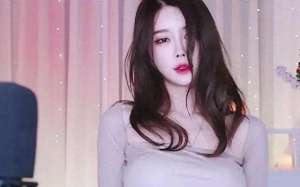 韩国美女主播尹素婉(韩国女主播伊素婉为什么火到国内)