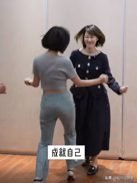 遭央视“开除”?被传和小尼结婚?央视女主持私生活谣言有多离谱