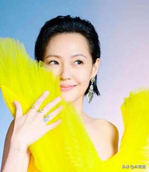 jb韩国女主播(小s节目上与韩国猛男大尺度互动，引热议，网友：尺度太大辣眼睛)