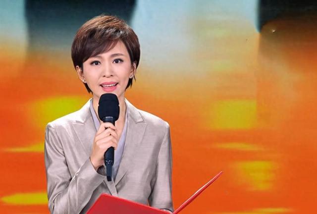 欧阳夏丹:没了央视光环变普通人,46岁仍单身,在新圈子红到发紫