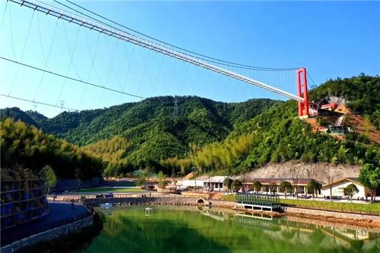 1个半小时，成交1009单！还有很多网友联系客服想去采摘游！错过这场直播，你还可以下单