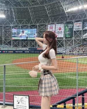 韩国十大美女主播(韩国美女主持天花板身材火辣太让人羡慕性感唯美凹凸身材)