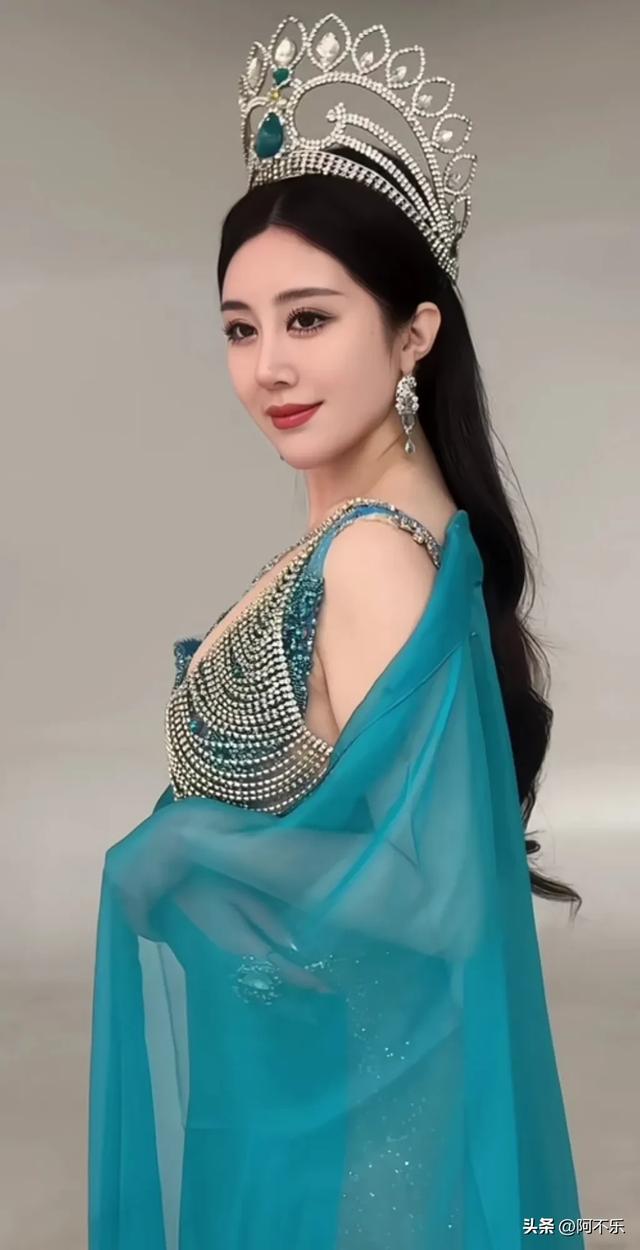 看北方美女王佳沫在2024中华小姐华北区的惊艳绽放