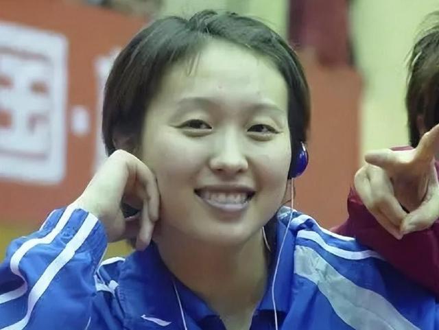 国乒女神白杨：与马琳谈恋爱被开除，38岁嫁富商，今成军部参谋