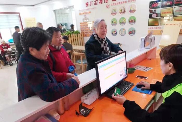 徐州经开区：“一餐热饭”兜起稳稳的幸福