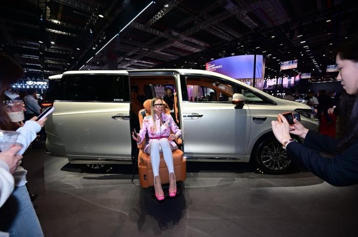 为用户而变！魏牌全新“双山”登陆2025上海国际车展