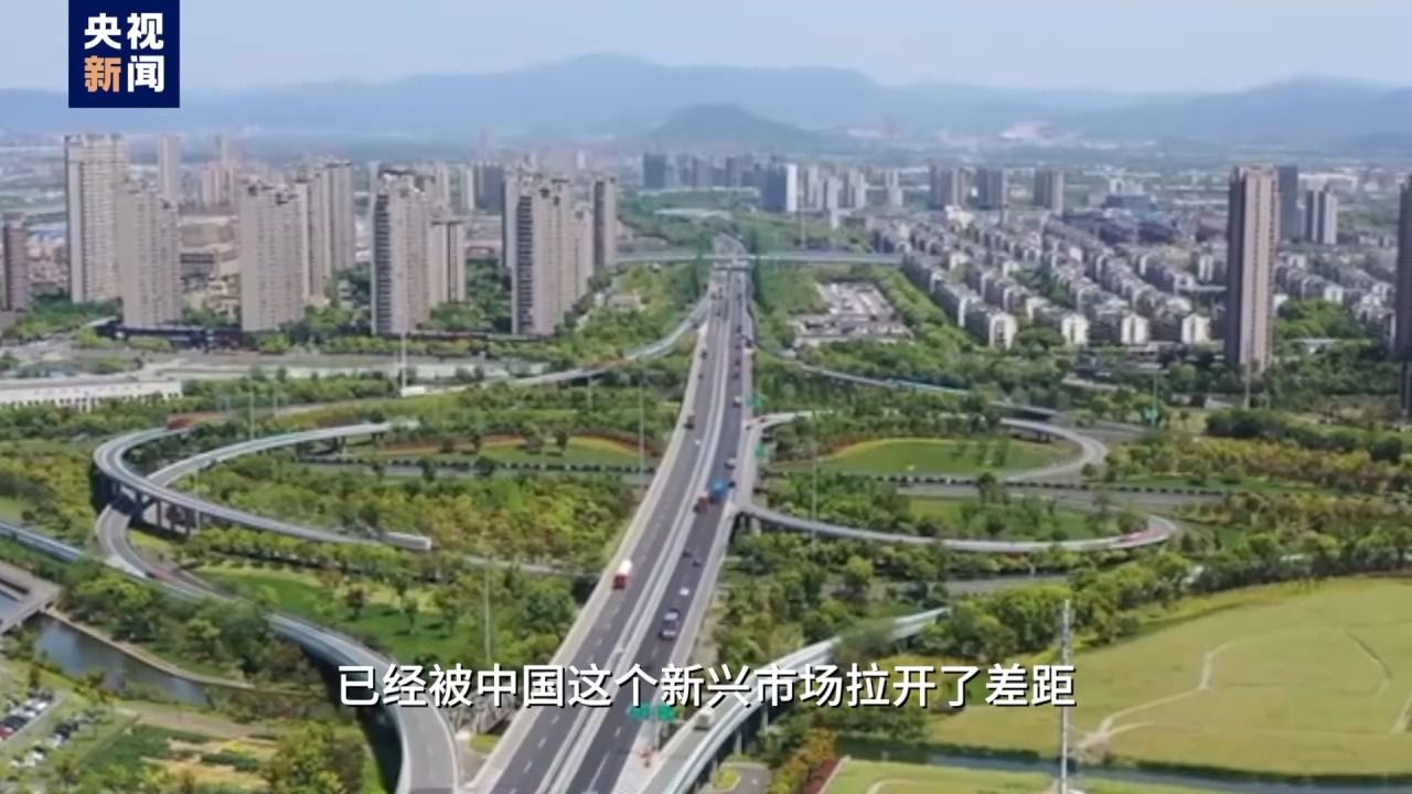 视评线丨美国“消费神话”破灭 到底谁手里无牌可打