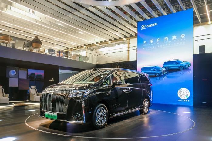 为用户而变！魏牌全新“双山”登陆2025上海国际车展