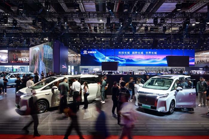 为用户而变！魏牌全新“双山”登陆2025上海国际车展