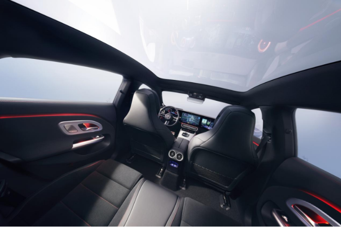 2025梅赛德斯-奔驰品牌科技日：开启智能豪华电动新篇与未来出行蓝图