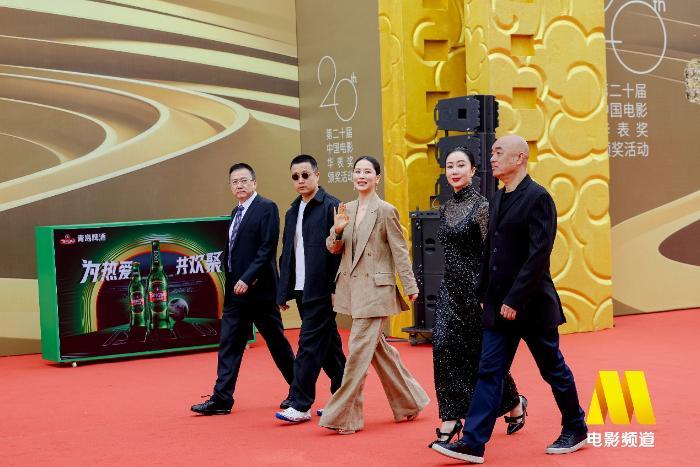 青岛啤酒:百年经典点亮华表之夜