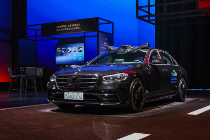 2025梅赛德斯-奔驰品牌科技日：开启智能豪华电动新篇与未来出行蓝图