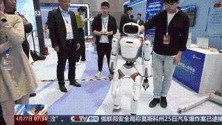 机器人“派对”各展“身手” 解码人工智能新未来