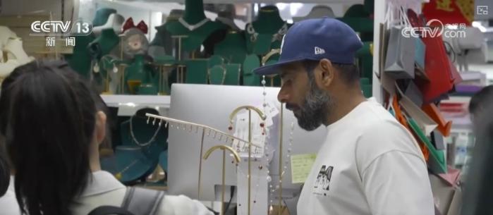 蝶变、拉满、C位……划重点！解锁4月经济数据顶压增长背后政策“组合拳”密码