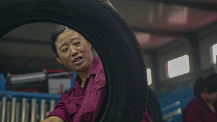 东部轮胎“驶”向西部，拼多多“千亿扶持”助力商家开拓西部市场