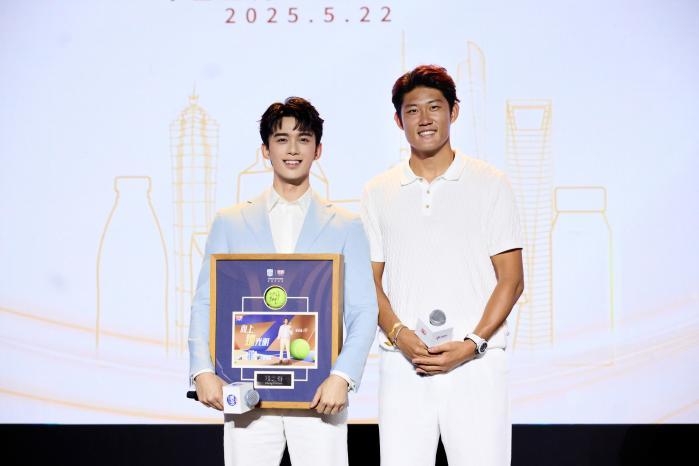 官宣！吴磊成为光明优倍品牌代言人，光明乳业焕新升级鲜启未来！