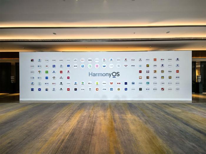 率先支持鸿蒙折叠屏电脑，阿里邮箱这步棋走对了