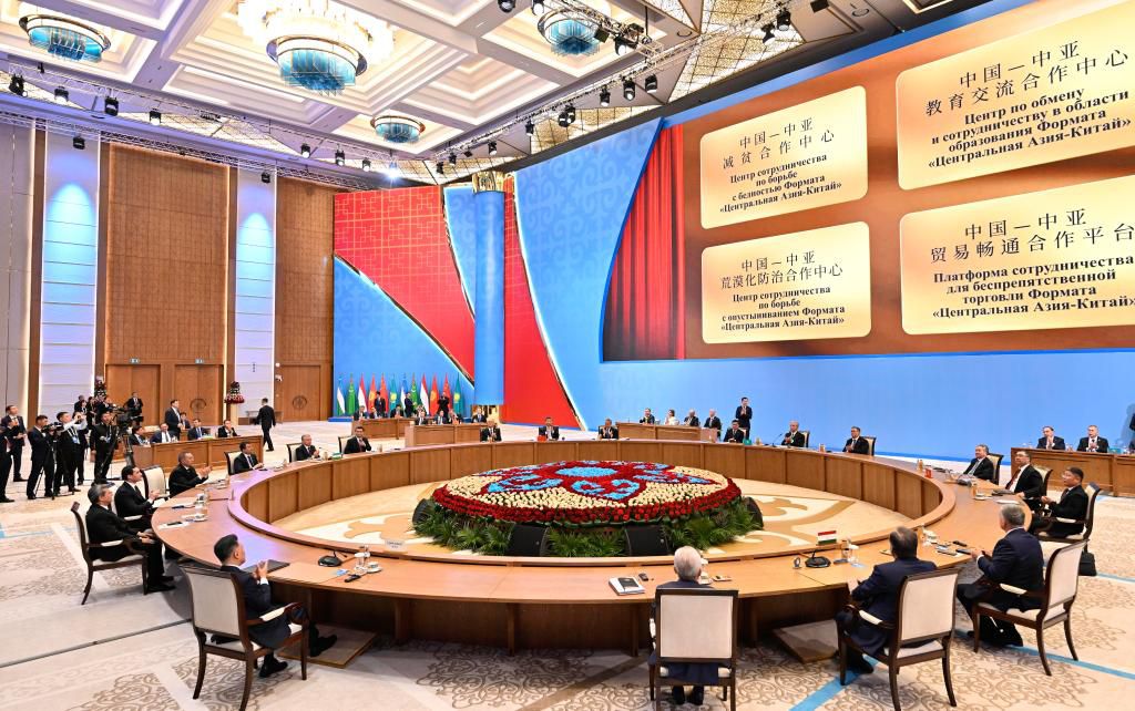 高清大图丨习主席在阿斯塔纳的精彩瞬间