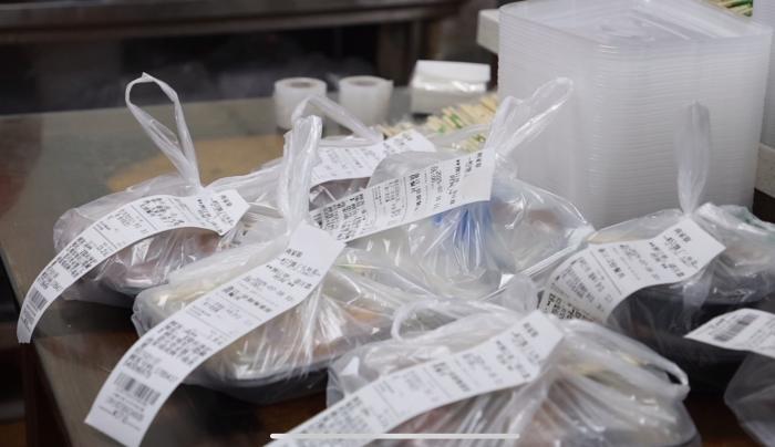 服务业消费振兴下的夫妻老婆店们：人气旺、生意好，发展有信心！