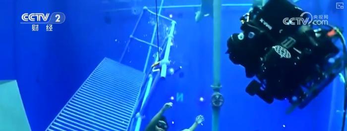 鲜明叙事、工业级制作、衍生品周边……电影市场“热气腾腾” 焕活经典IP撬动新消费