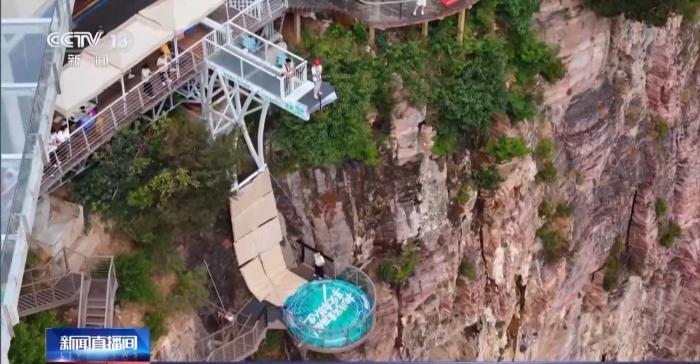 坐电梯轻松登山！“低耗游”走红 重在尝试舒适就好