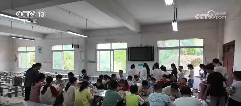 教师节快乐！对每一位老师道声辛苦，感谢您的培养之恩